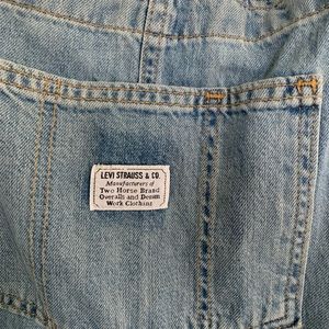 Levi short overalls